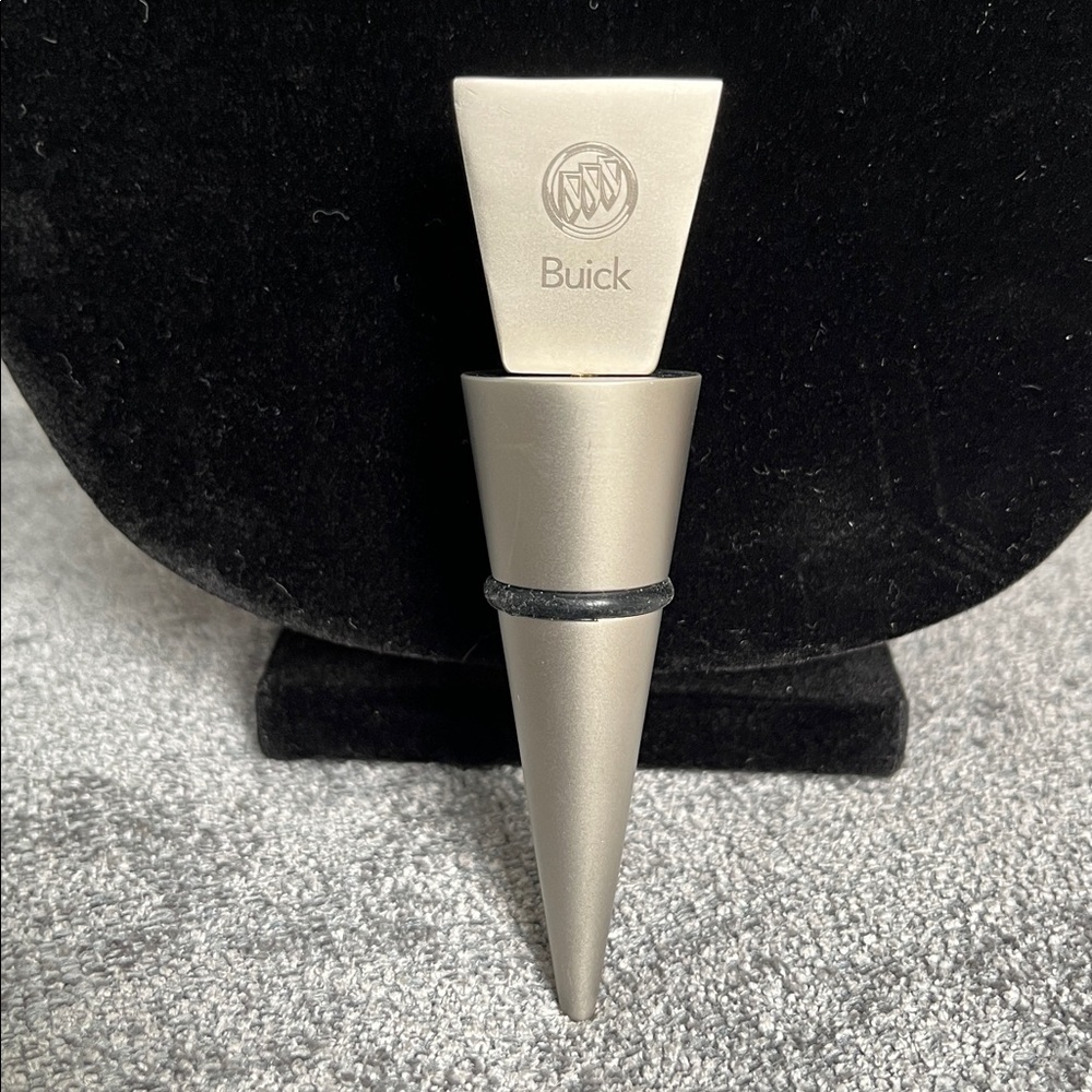 🆕 Buick Wine Bottle Stopper